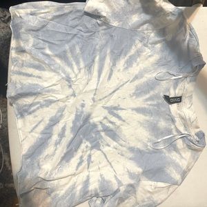 blue & white tie dye crop top